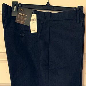 Banana Republic, Modern Fit - 33x30 (never worn)